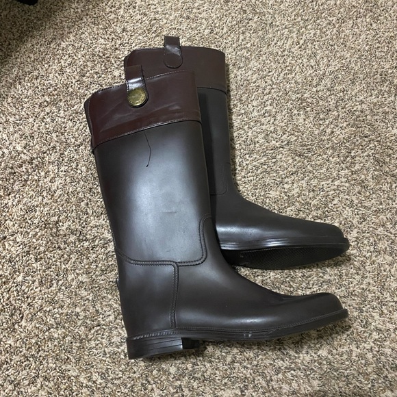 Rain Boots - Picture 2 of 6